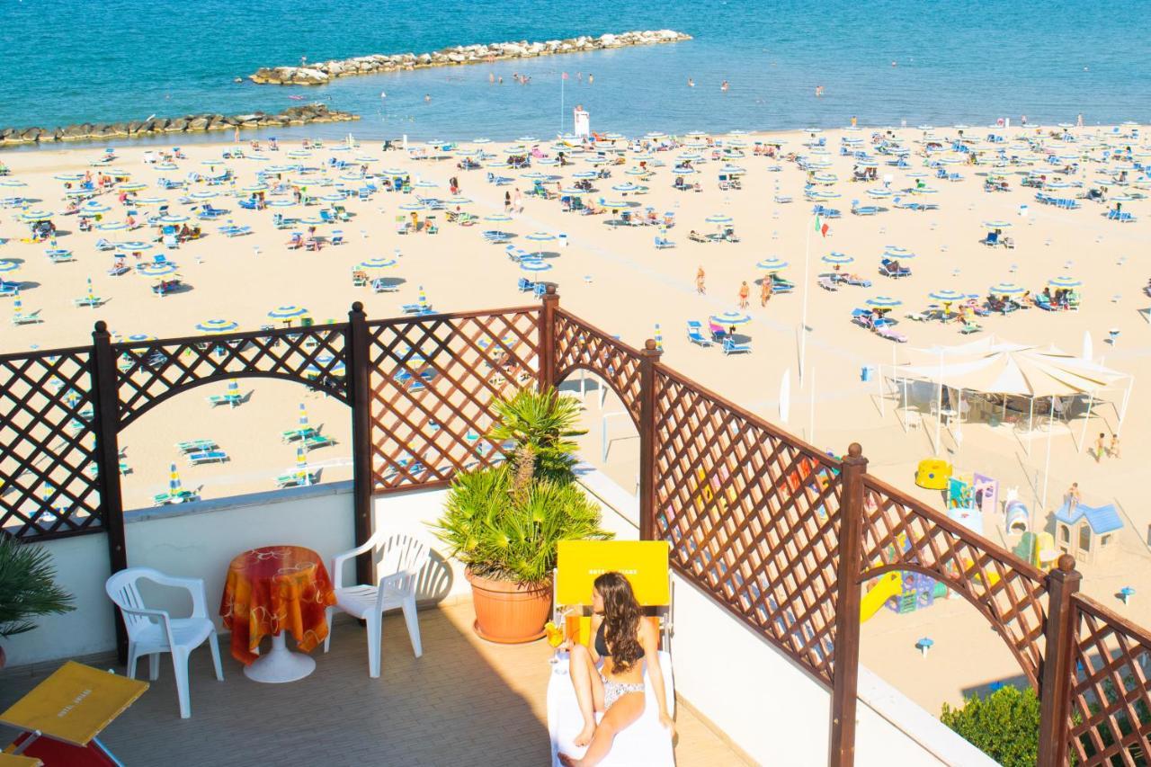 Hotel Driade Sul Mare Rimini Dış mekan fotoğraf